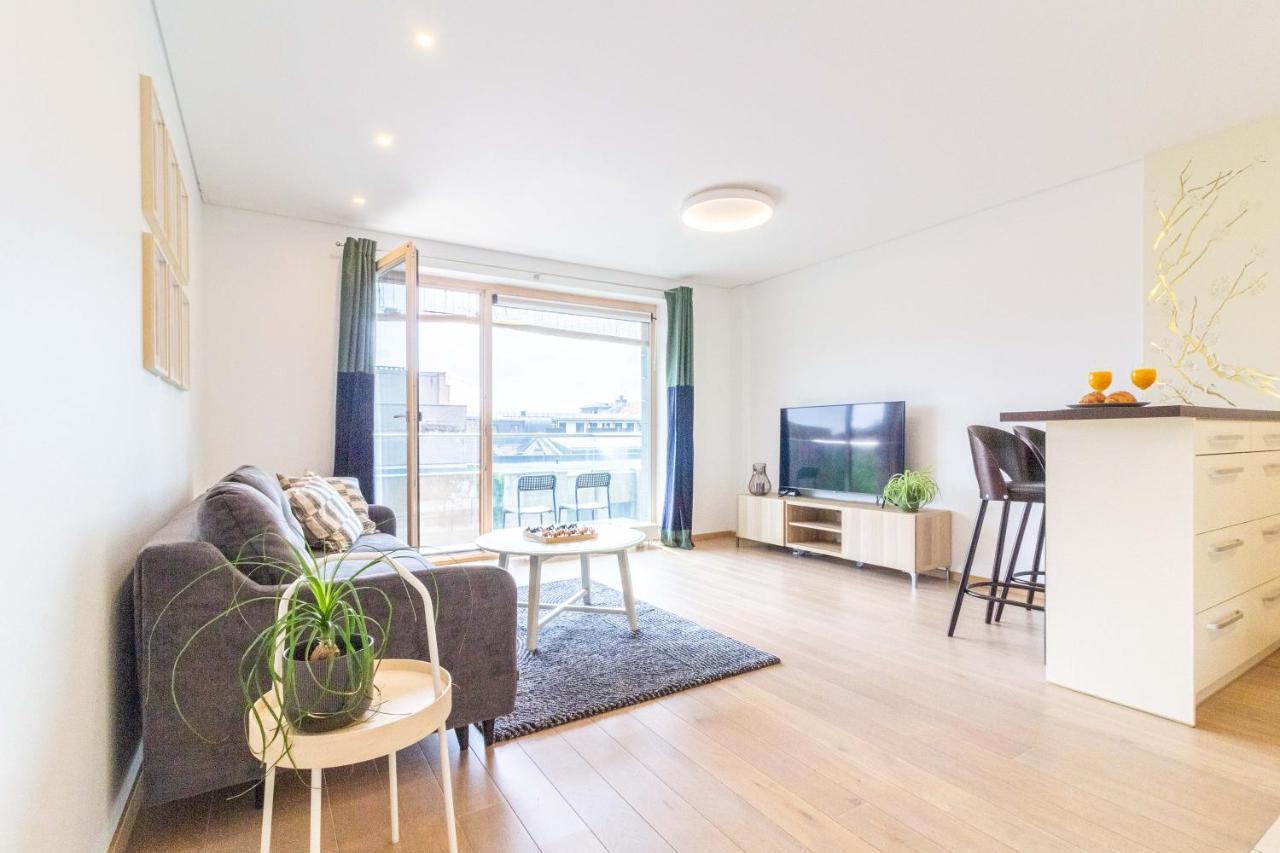 Cohost I Sunny Center Apt, Covered Parking, Balcony & Self Check-In Kaunas Exteriér fotografie