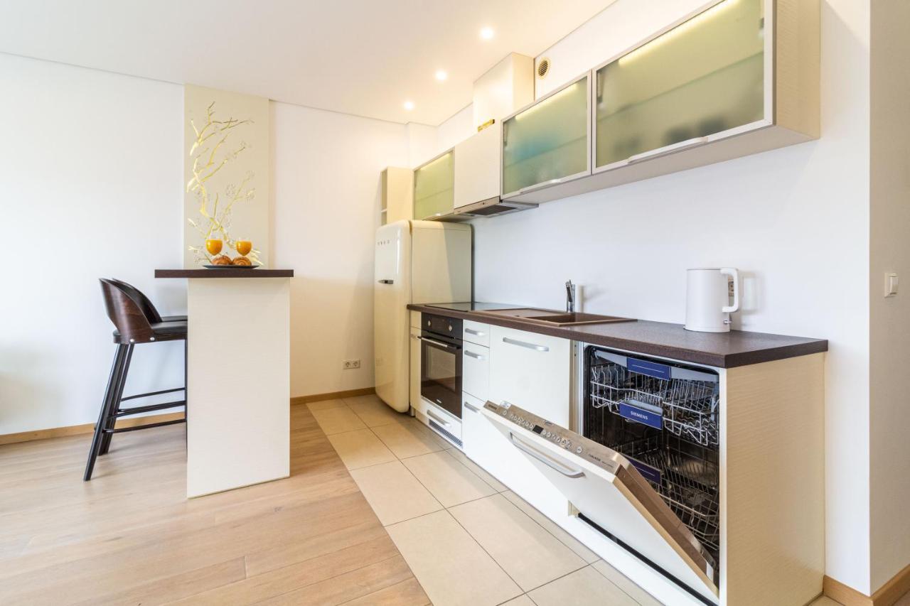 Cohost I Sunny Center Apt, Covered Parking, Balcony & Self Check-In Kaunas Exteriér fotografie