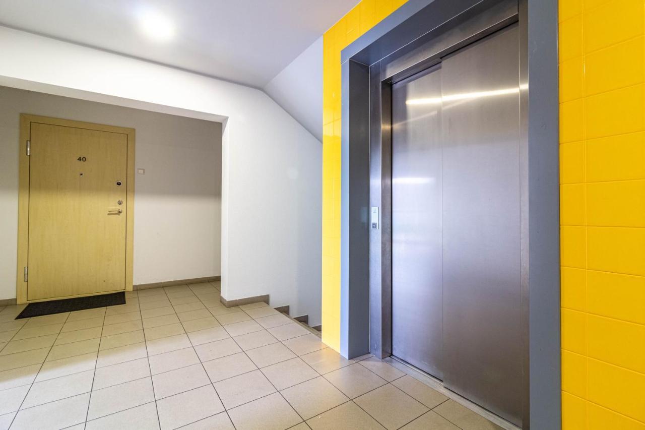 Cohost I Sunny Center Apt, Covered Parking, Balcony & Self Check-In Kaunas Exteriér fotografie