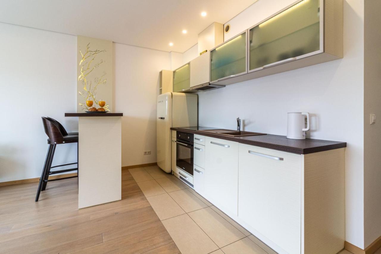 Cohost I Sunny Center Apt, Covered Parking, Balcony & Self Check-In Kaunas Exteriér fotografie