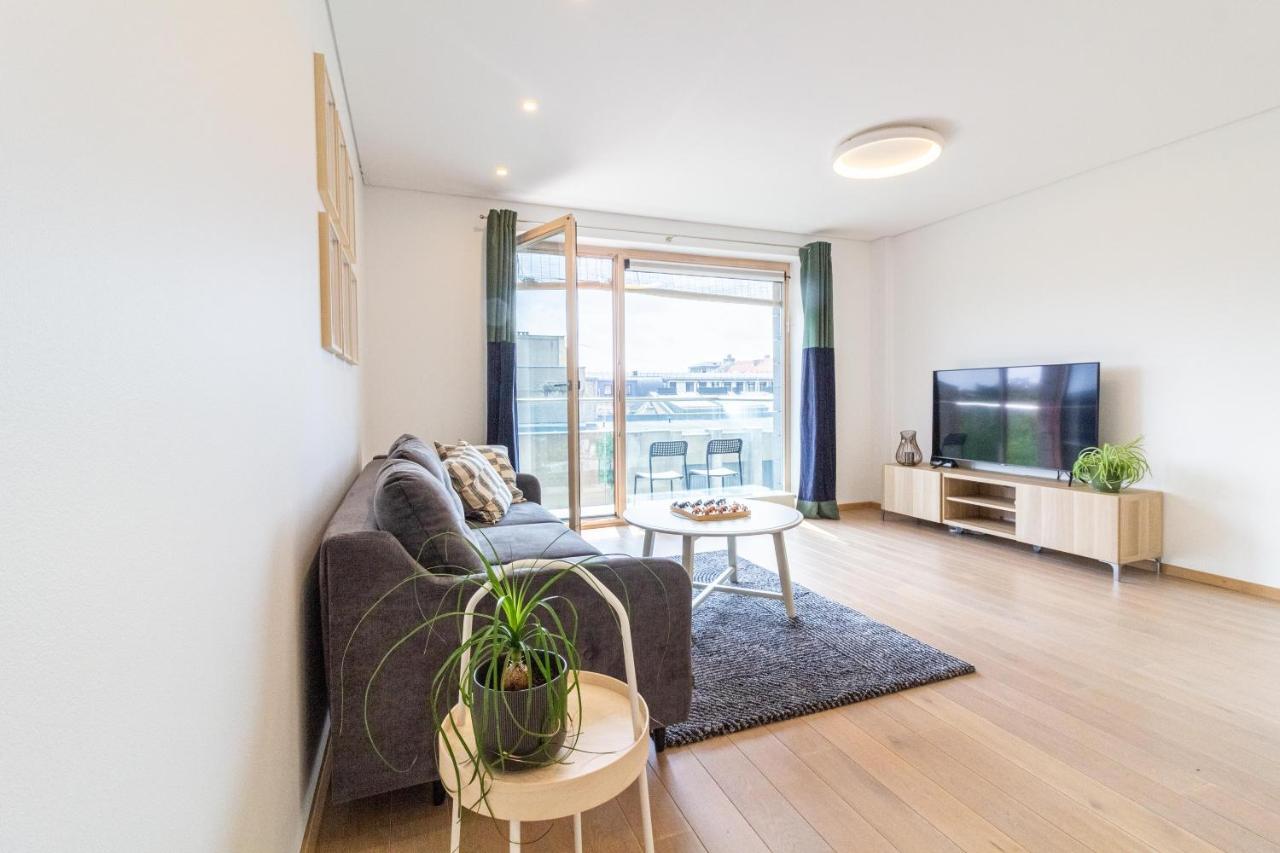 Cohost I Sunny Center Apt, Covered Parking, Balcony & Self Check-In Kaunas Exteriér fotografie